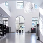 Leonardo Boutique Center