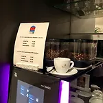 Leonardo Boutique Center