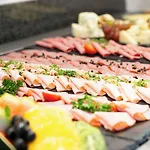 Leonardo Boutique Center