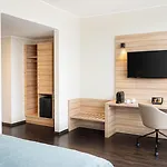 Leonardo Boutique Center Hotell 4*