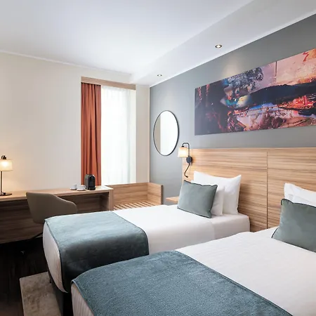 Hotel Leonardo Boutique Center