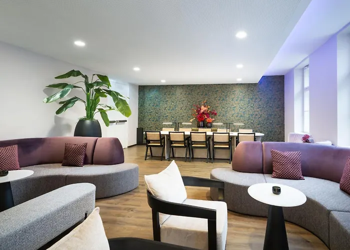 Hotel Leonardo Boutique Center