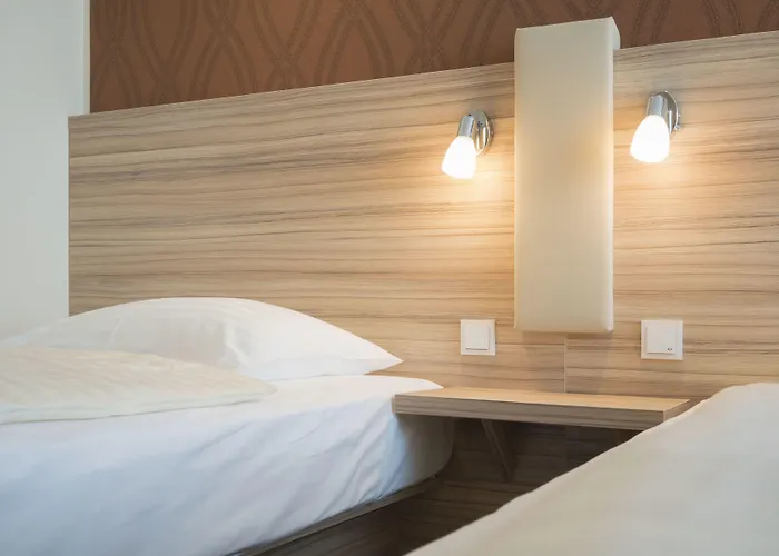 Leonardo Boutique Center 4* Linz